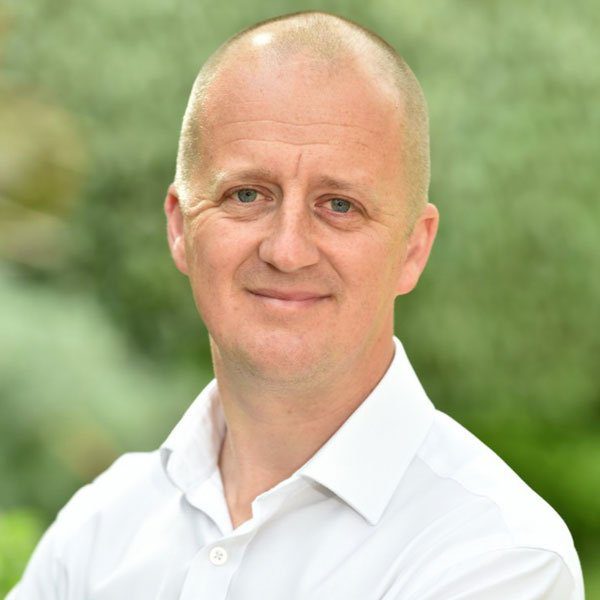michael-hawthorne